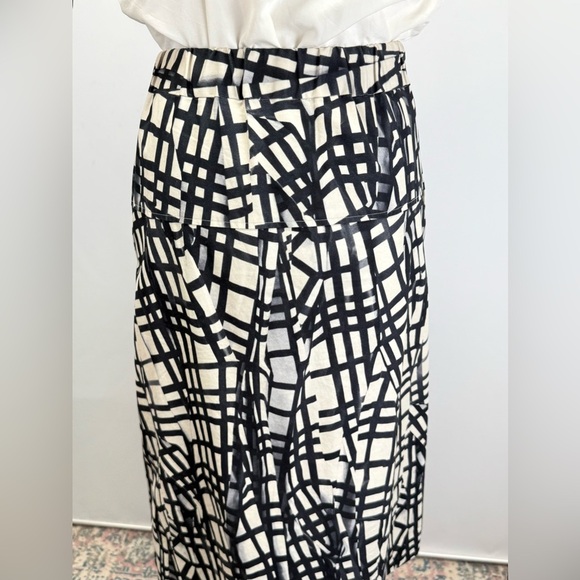 COS Black and white graphic print faux wrap midi skirt size 4 - Picture 6 of 16